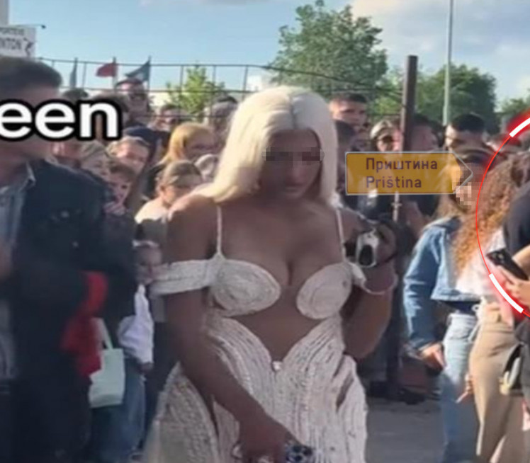 ŠOK MATURA U PRIŠTINI: Haljina zvana "glamur i drama" (FOTO)